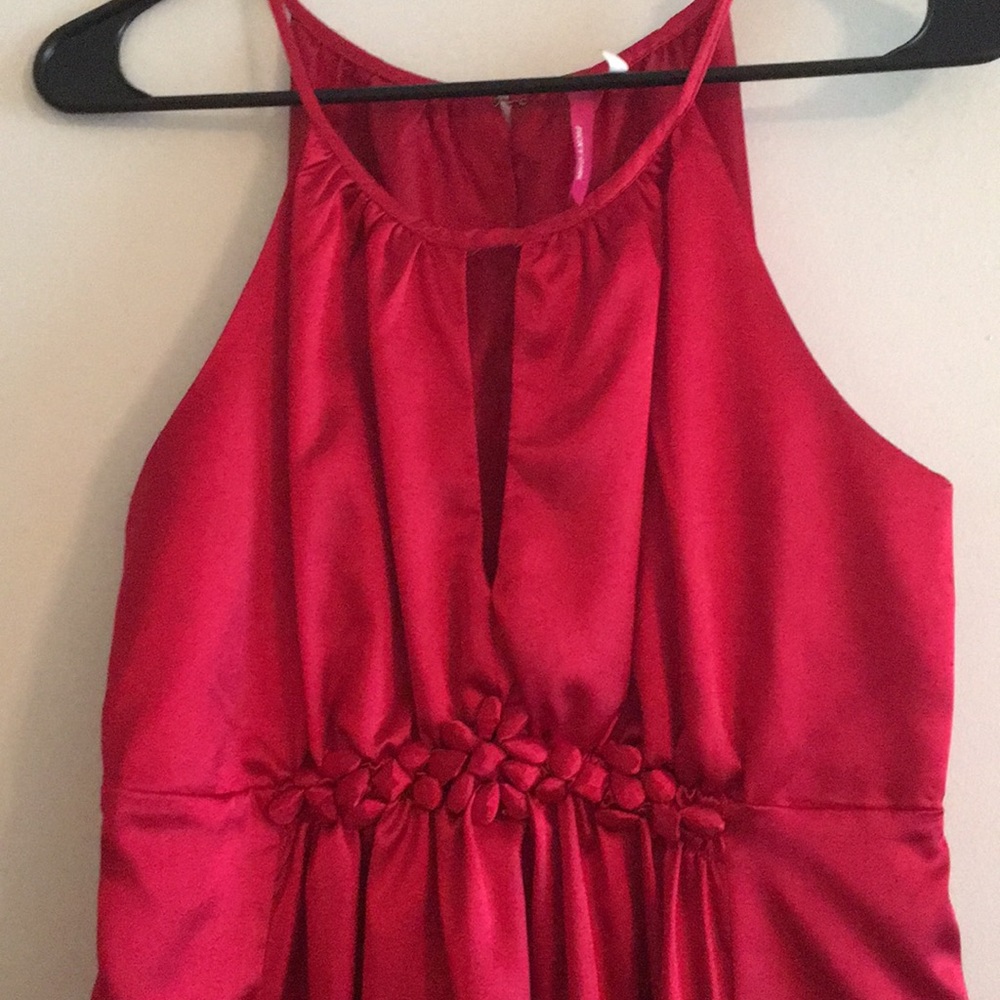 Dress - Picture 3 of 3